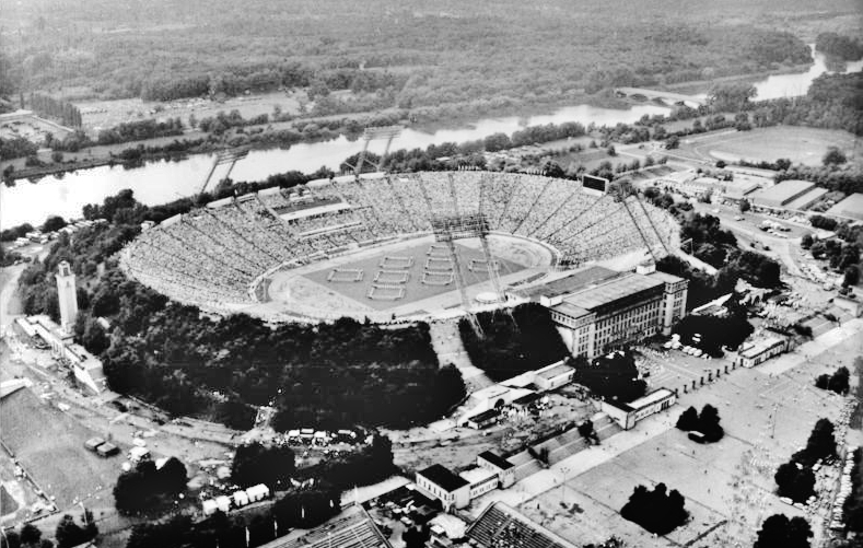 Red Bull Arena Leipzig: Sự Trỗi Dậy Từ Di Tích Lịch Sử