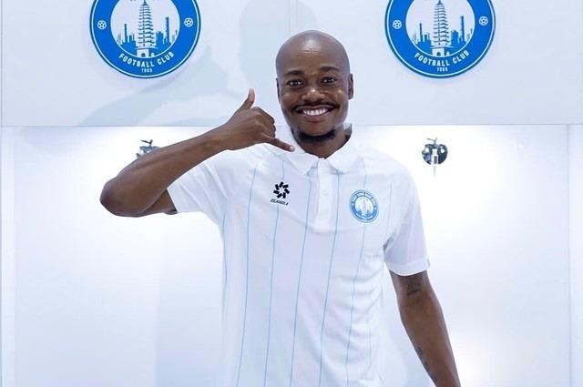 Percy Tau - tiền đạo cánh phải Thép Xanh Nam Định
