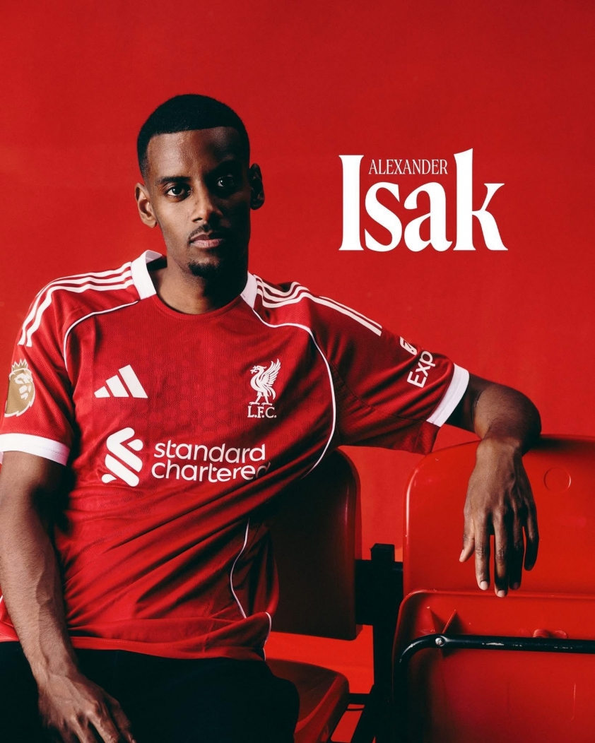 Isak gia nhập Liverpool